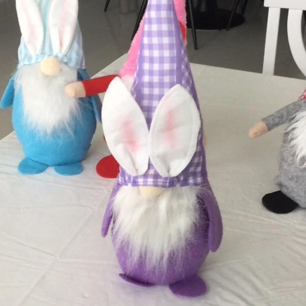 All 4 Domes With Pointed Hat.